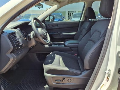 2024 Nissan Pathfinder SV ProPILOT ASSIST