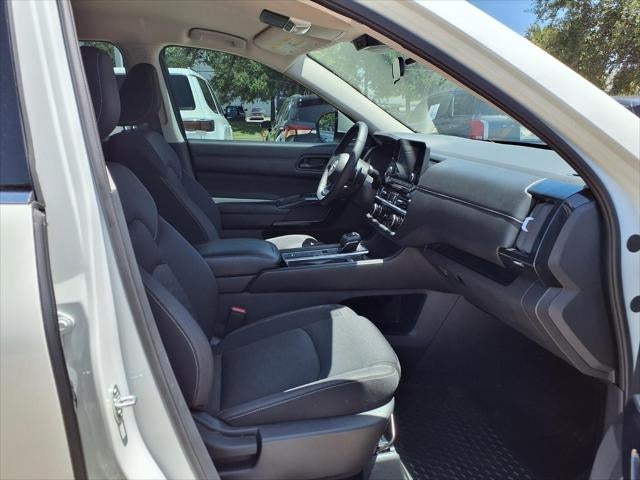 2024 Nissan Pathfinder SV ProPILOT ASSIST