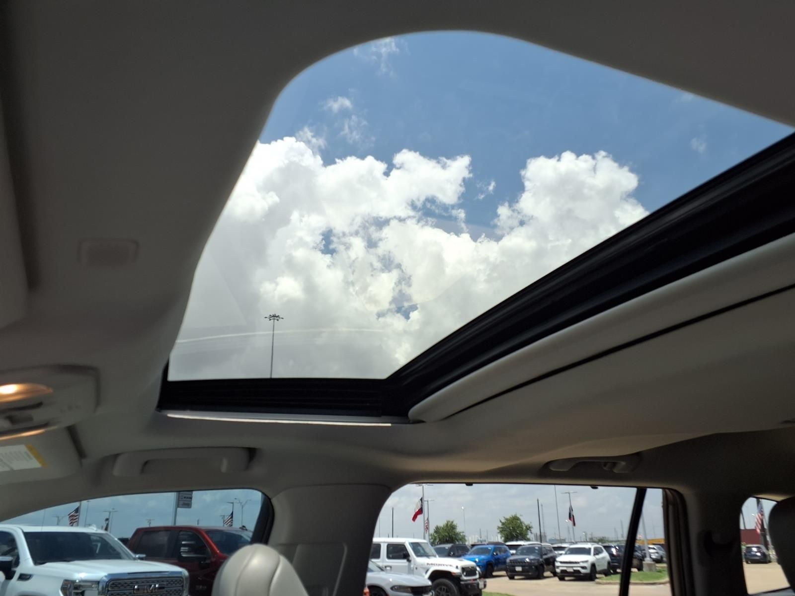 2022 Toyota Highlander XLE PROTECTION PKG