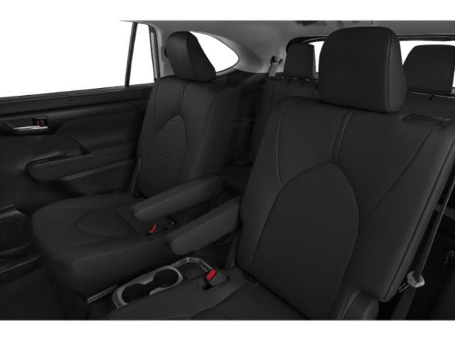 2022 Toyota Highlander XLE PROTECTION PKG