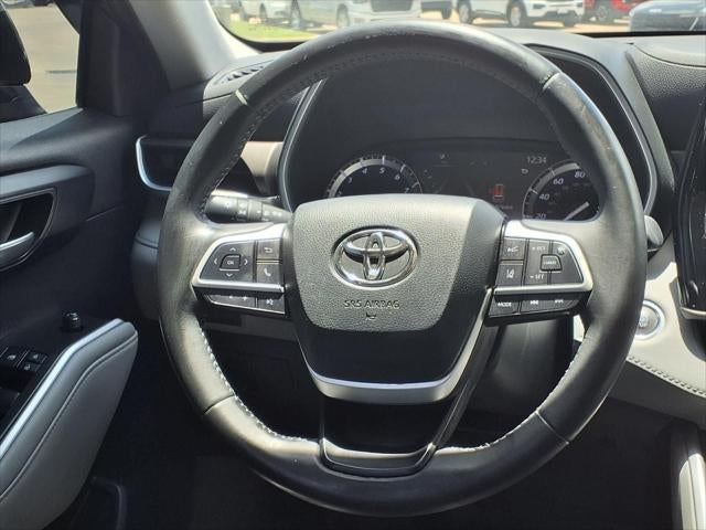 2022 Toyota Highlander XLE PROTECTION PKG