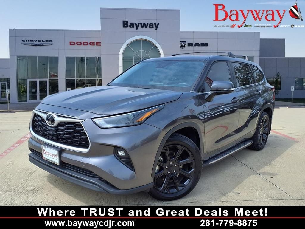 2024 Toyota Highlander LE