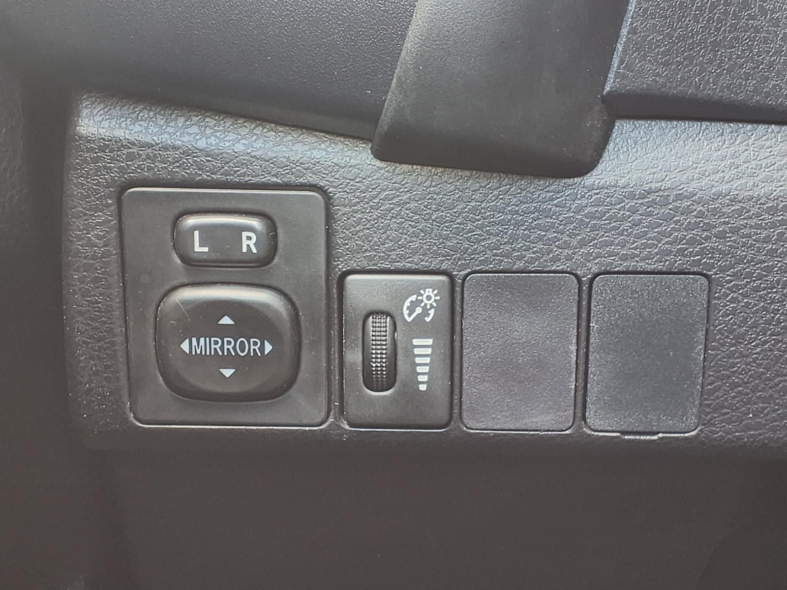 2017 Toyota Corolla XLE PCS & BACK-UP CAMERA
