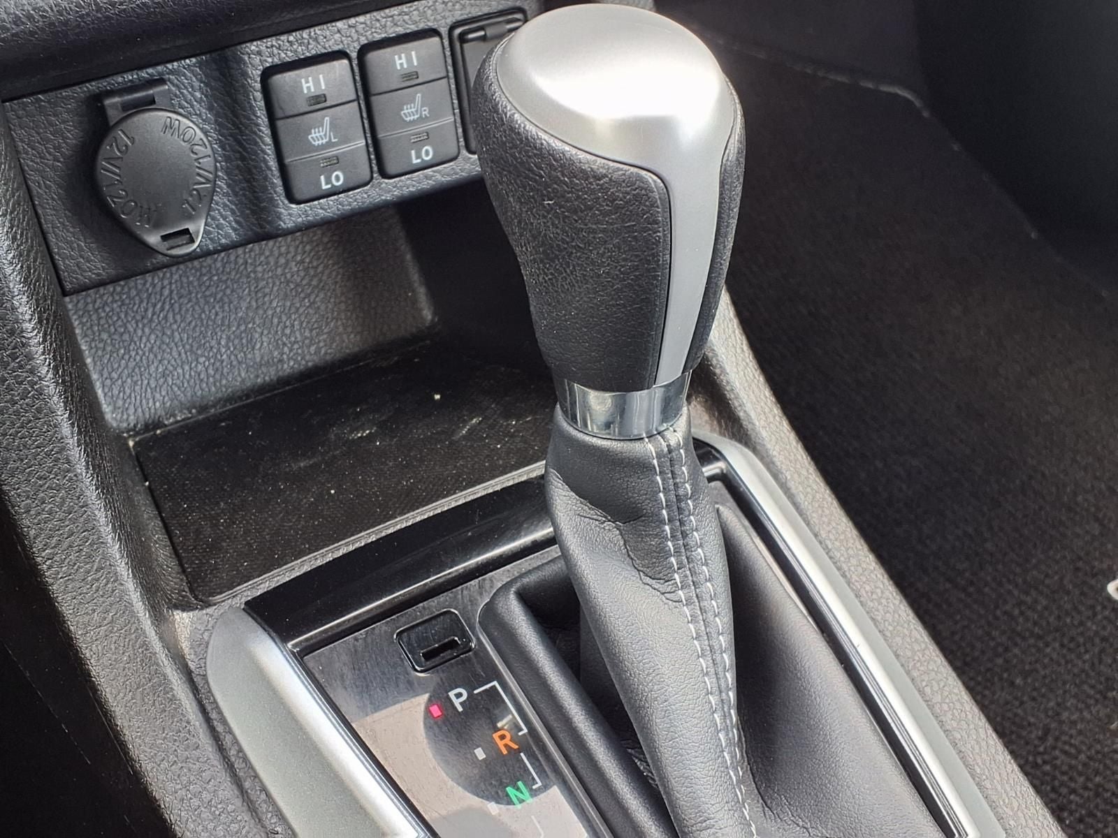 2017 Toyota Corolla XLE PCS & BACK-UP CAMERA