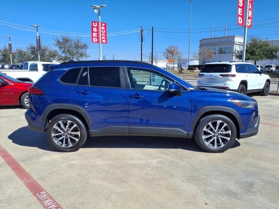 2022 Toyota Corolla Cross XLE PROTECTION PKG