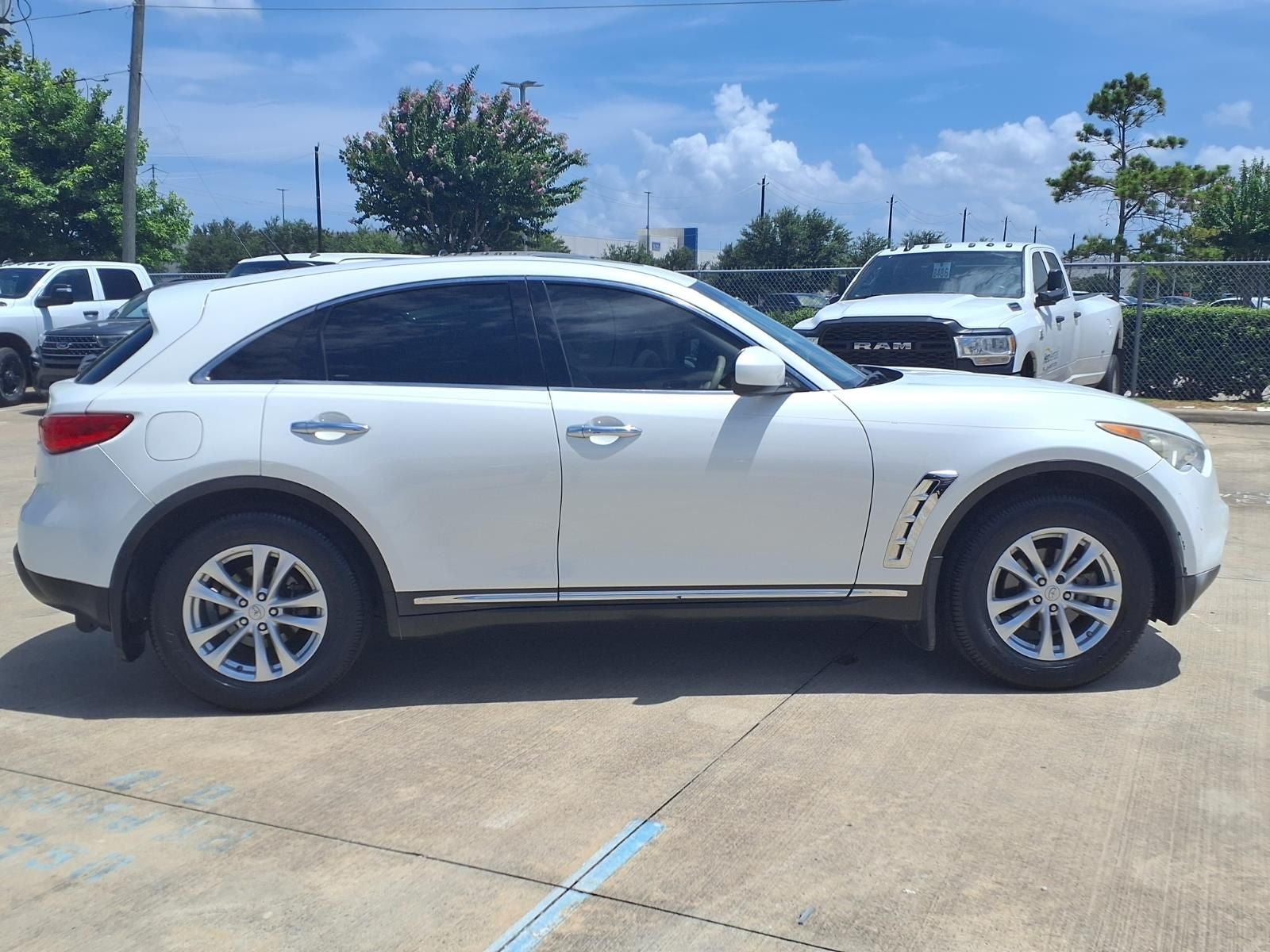 2011 INFINITI FX35 Base BOSE AUDIO & LITERATURE KIT