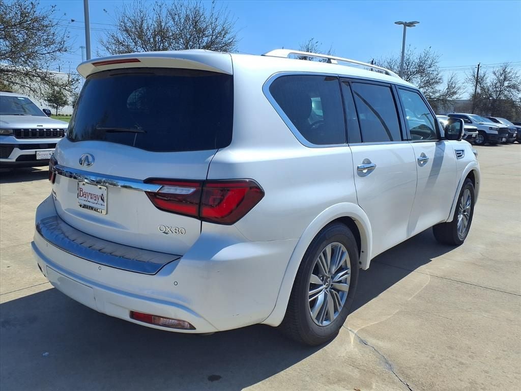 2023 INFINITI QX80 LUXE 4WD