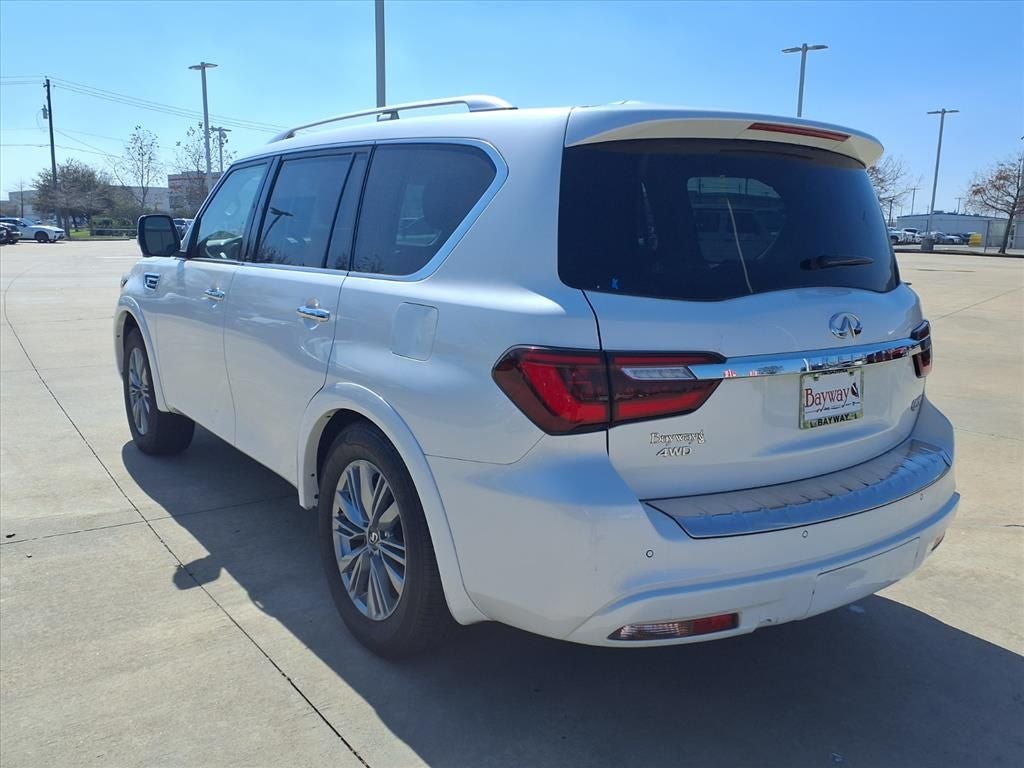 2023 INFINITI QX80 LUXE 4WD