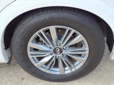 2023 INFINITI QX80 LUXE 4WD