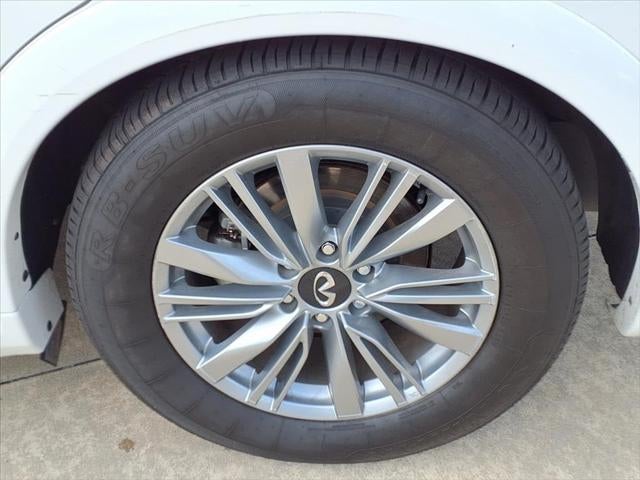 2023 INFINITI QX80 LUXE 4WD