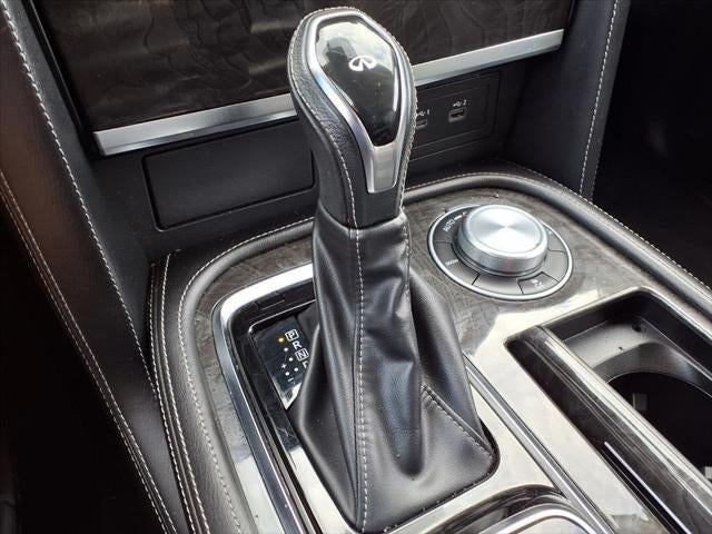 2023 INFINITI QX80 LUXE 4WD