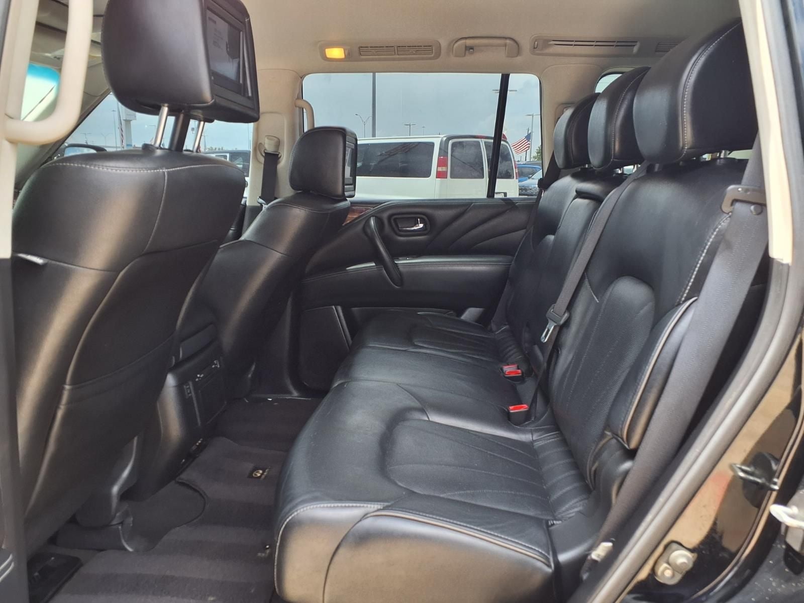 2017 INFINITI Qx80 Base DELUXE TECH & DR. ASSIST. PKG.