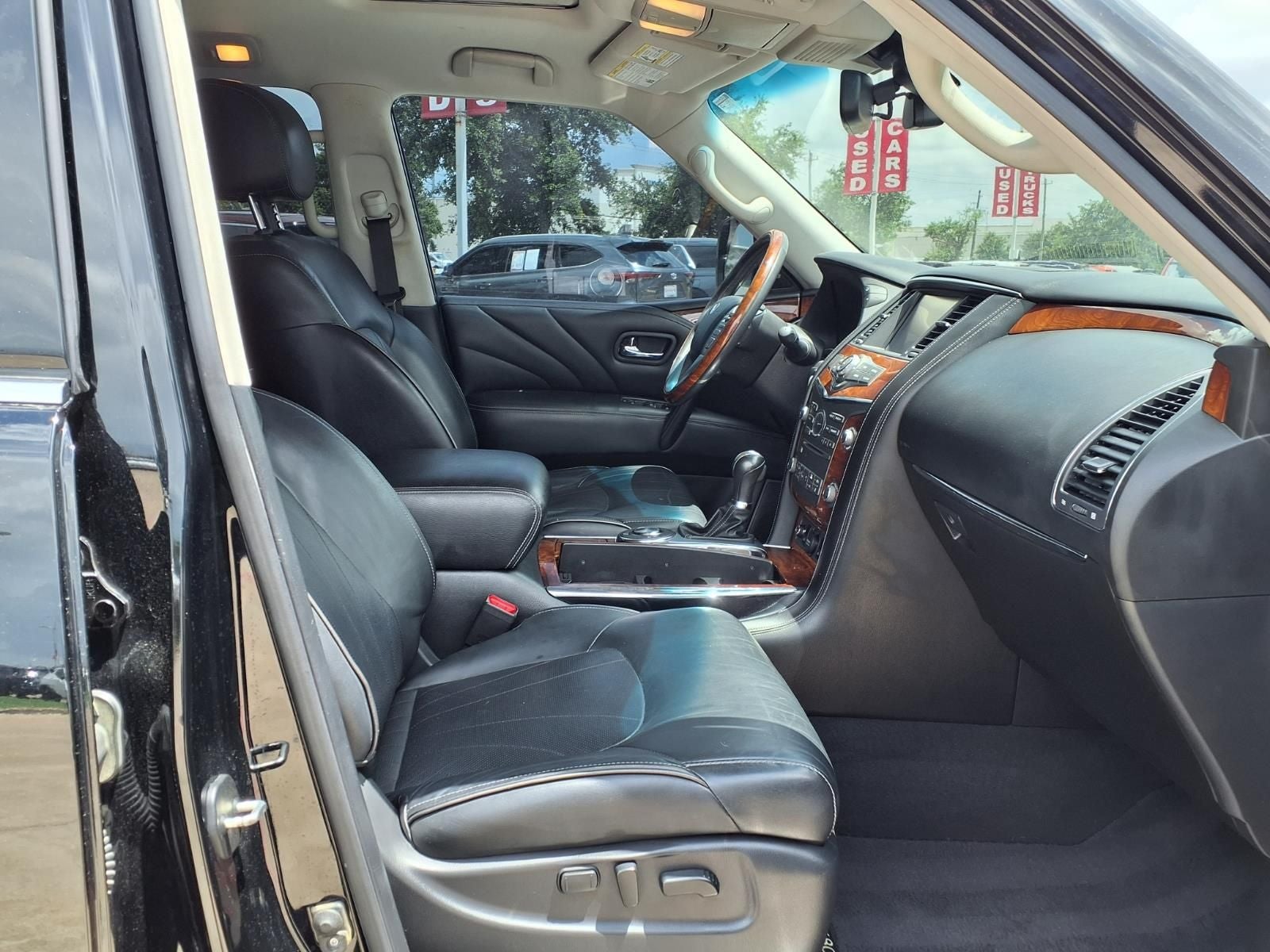 2017 INFINITI Qx80 Base DELUXE TECH & DR. ASSIST. PKG.