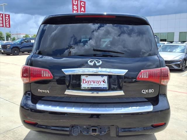 2017 INFINITI QX80 Base DELUXE TECH & DR. ASSIST. PKG.