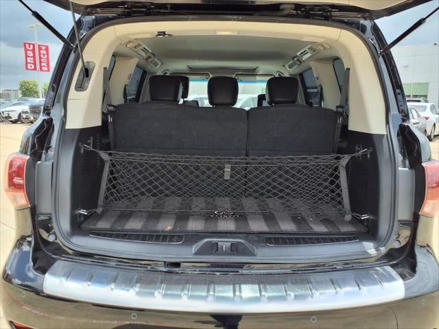 2017 INFINITI QX80 Base DELUXE TECH & DR. ASSIST. PKG.