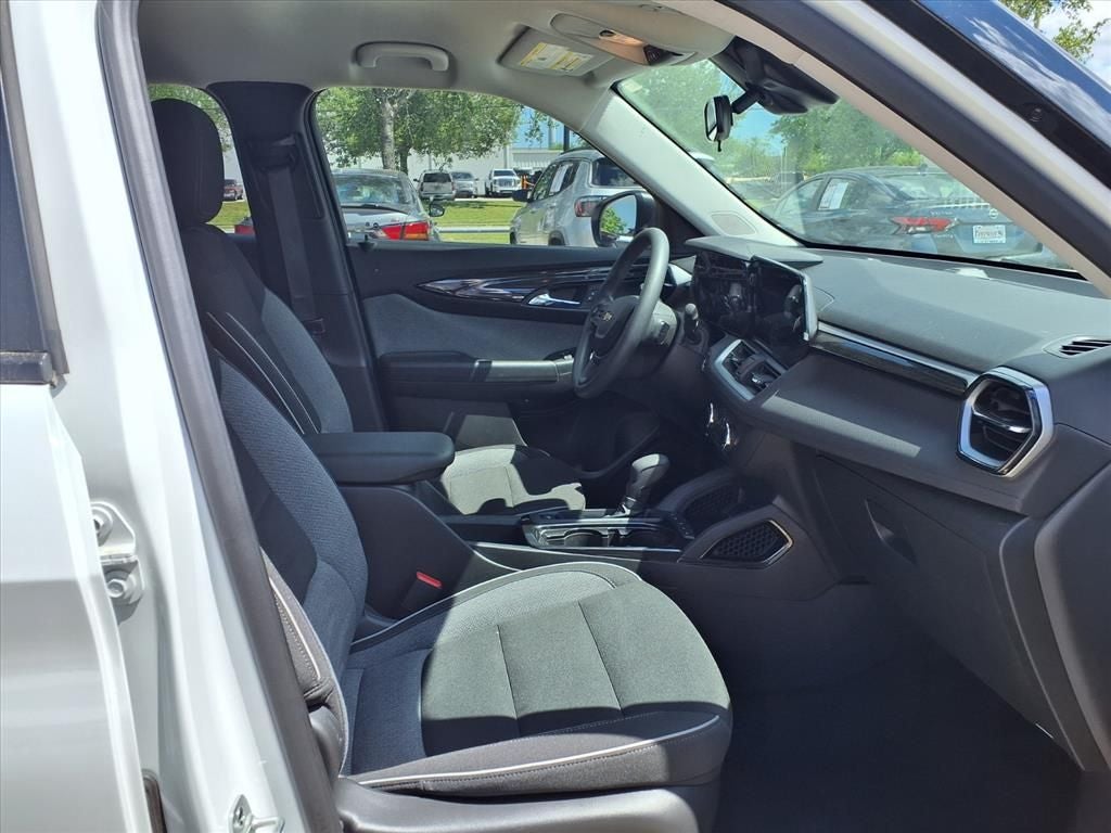 2025 Chevrolet Trailblazer LS CONVENIENCE & CONFIDENCE PKG