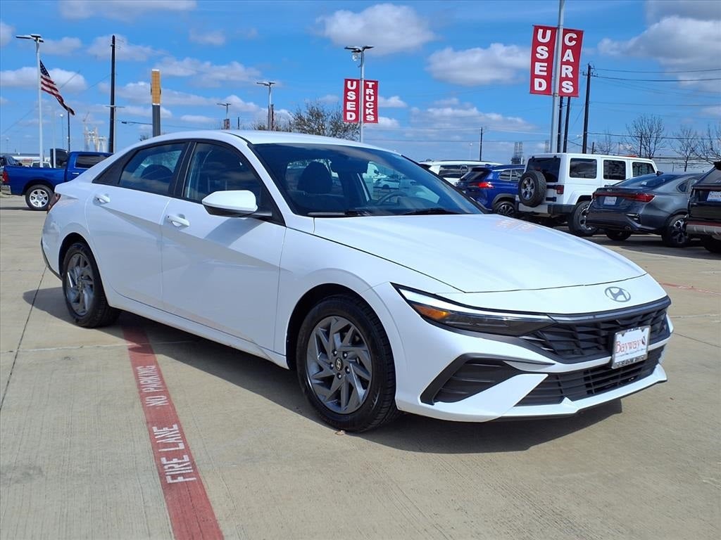 2024 Hyundai Elantra SEL ADV. SAFETY TECH.