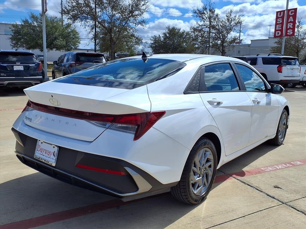 2024 Hyundai Elantra SEL ADV. SAFETY TECH.