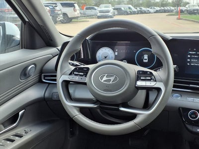 2025 Hyundai Elantra SEL Convenience SERENITY WHT