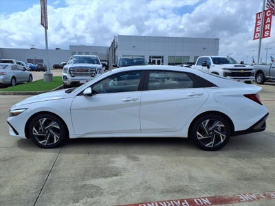 2025 Hyundai Elantra SEL Convenience