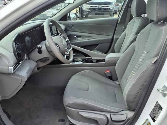 2025 Hyundai Elantra SEL Convenience SERENITY WHT