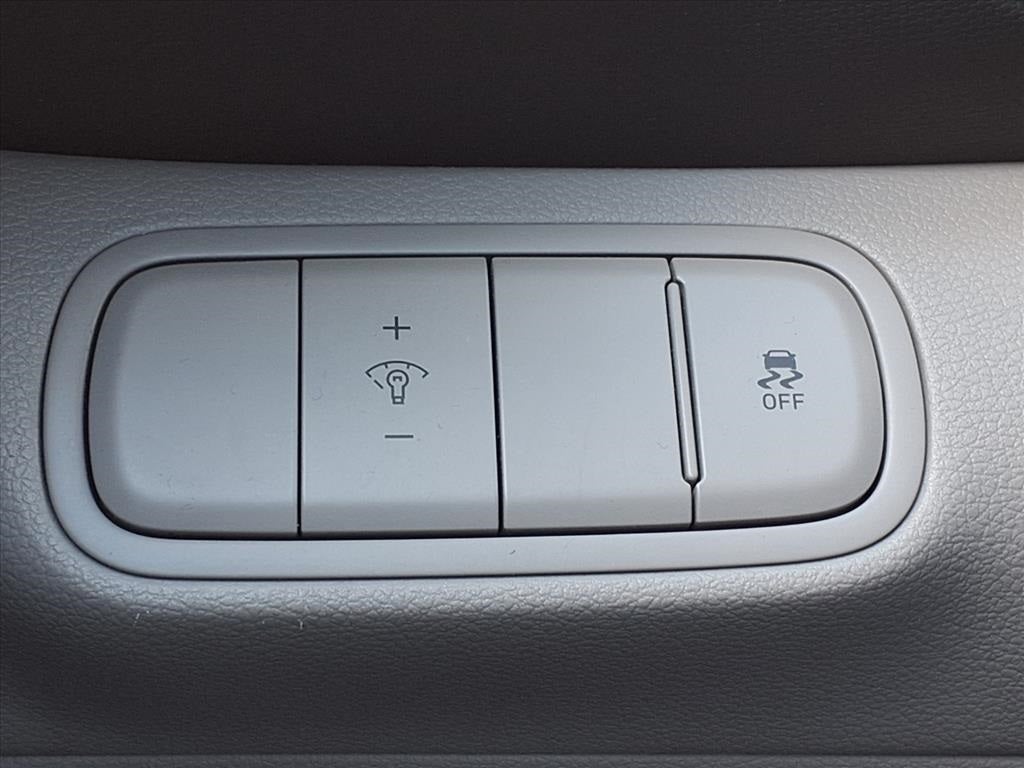 2024 Hyundai Venue SEL SUNROOF