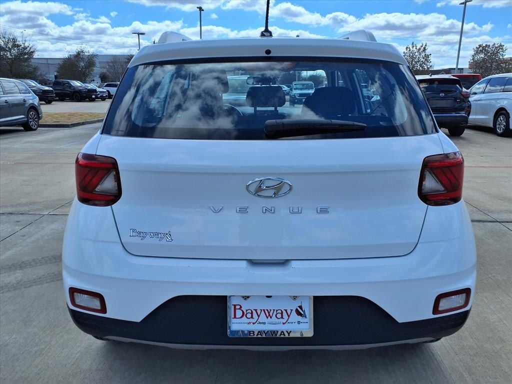 2024 Hyundai Venue SEL SUNROOF