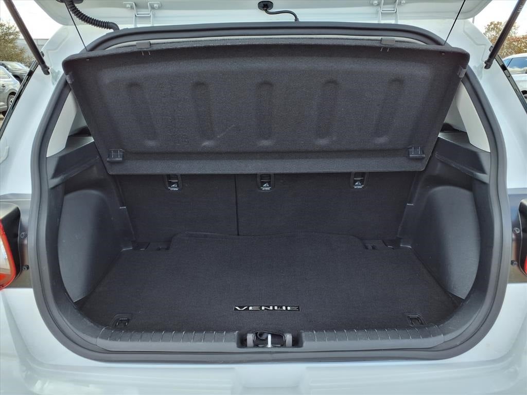 2024 Hyundai Venue SEL SUNROOF