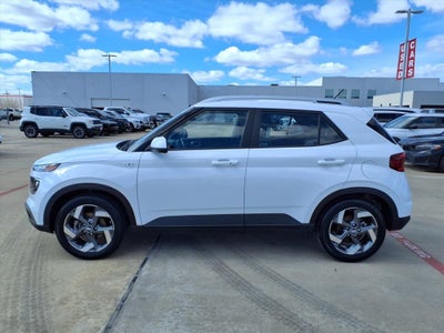 2024 Hyundai Venue SEL SUNROOF