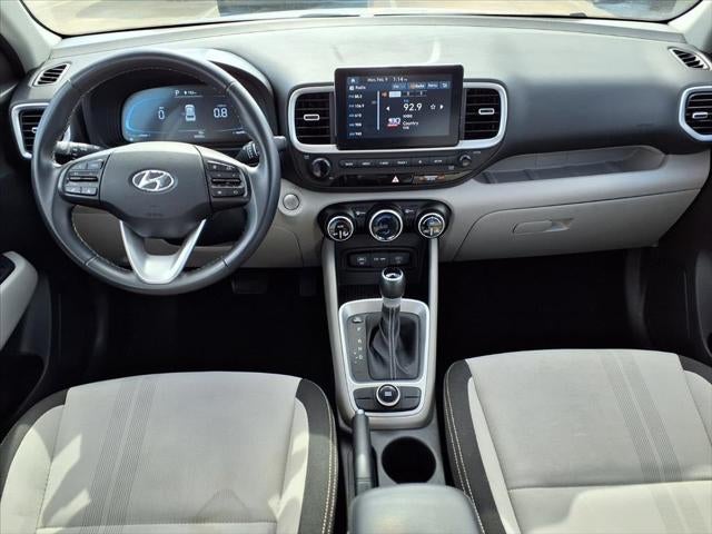 2024 Hyundai Venue SEL SUNROOF