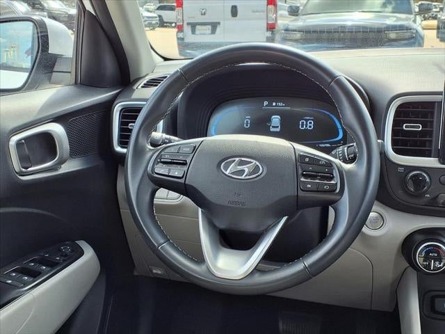 2024 Hyundai Venue SEL SUNROOF