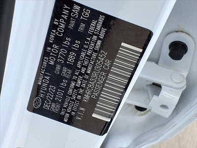 2024 Hyundai Venue SEL SUNROOF