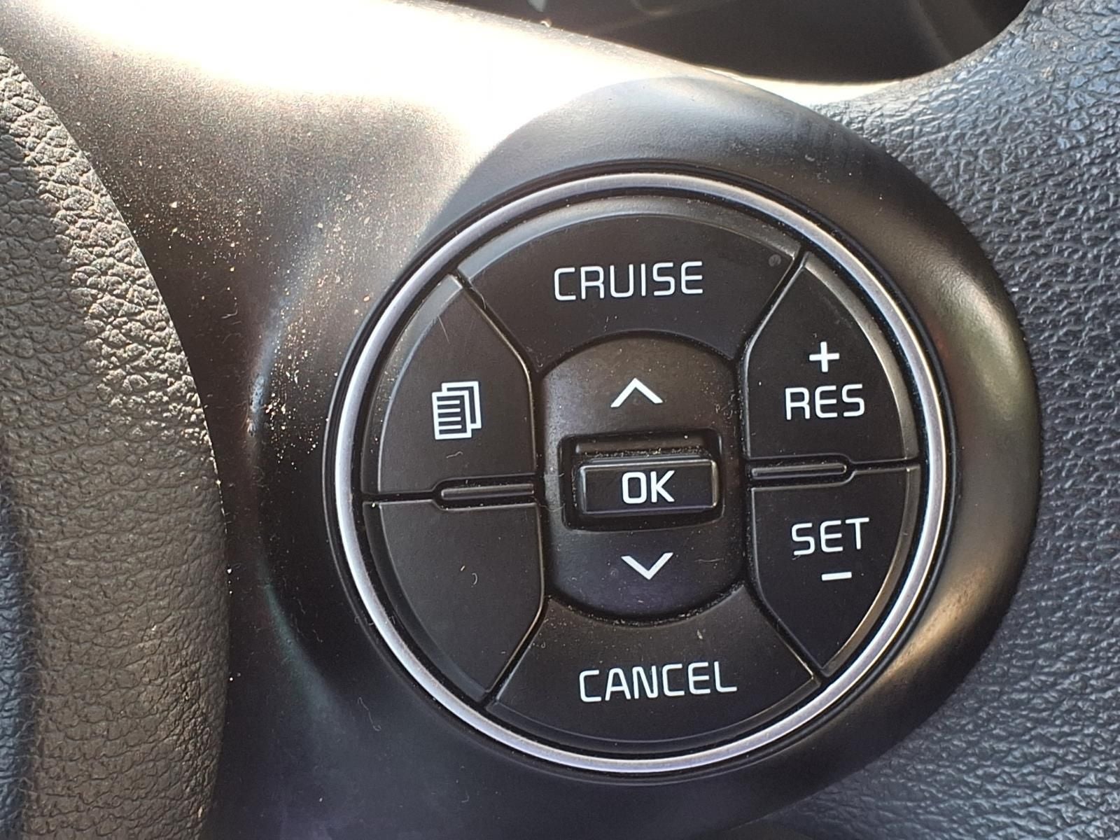 2022 Kia Soul LX TECH PKG