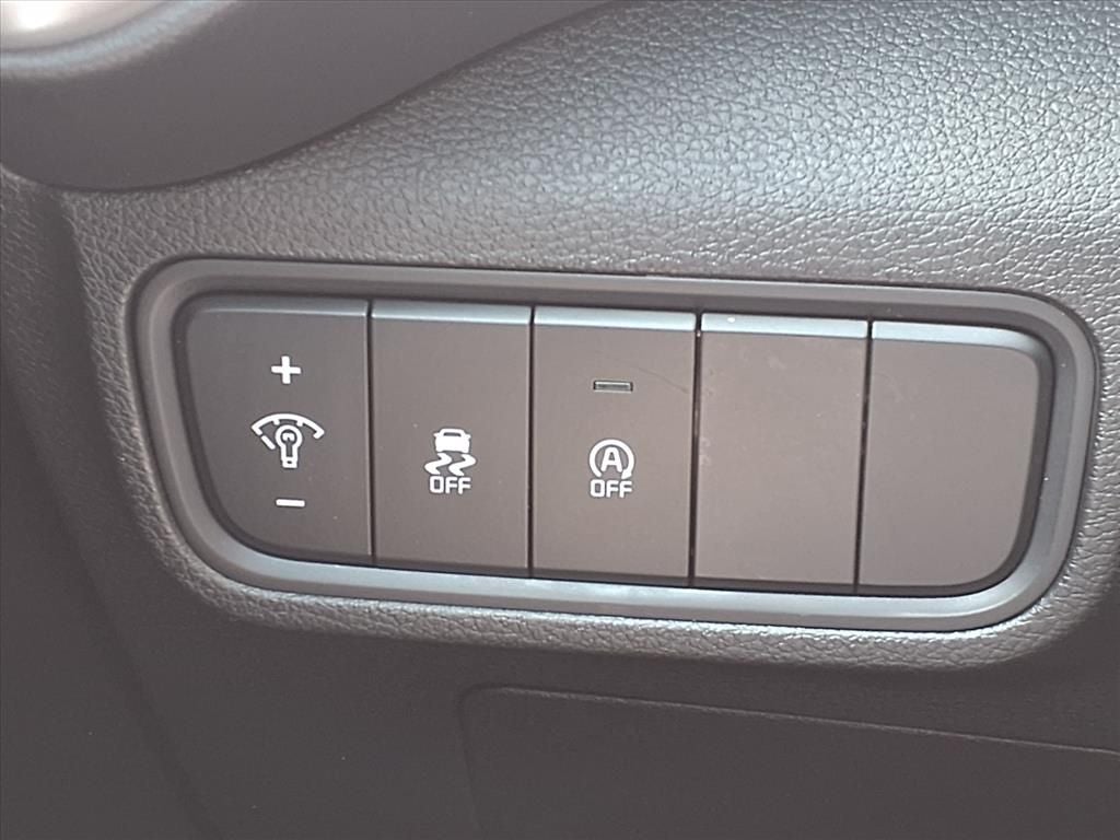 2025 Kia Soul LX TECH PKG