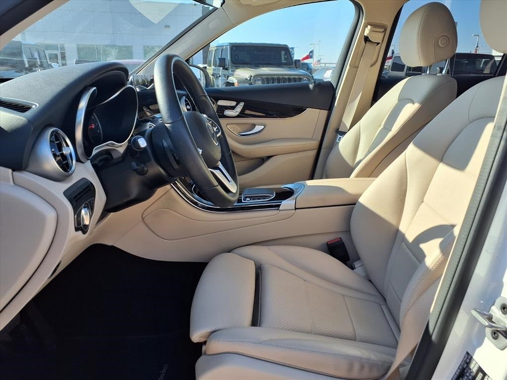 2022 Mercedes-Benz GLC 300 GLC 300