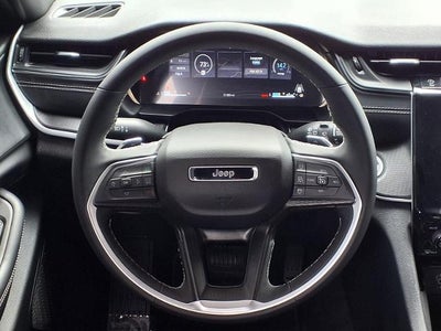 2025 Jeep Grand Cherokee Altitude 4x2