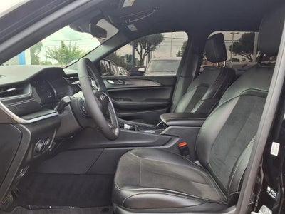 2025 Jeep Grand Cherokee Altitude 4x2