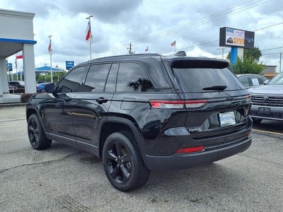 2025 Jeep Grand Cherokee Altitude 4x2