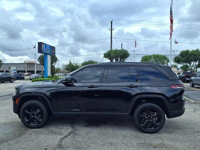 2025 Jeep Grand Cherokee Altitude 4x2