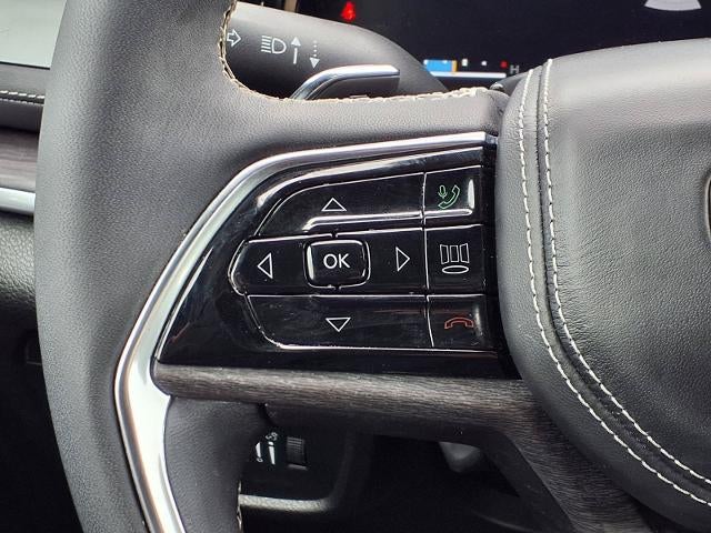 2023 Jeep Grand Cherokee L Overland 4x2