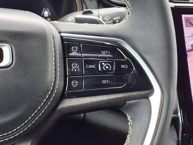 2023 Jeep Grand Cherokee L Overland 4x2