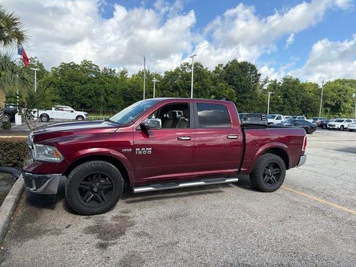2017 RAM 1500 Laramie Crew Cab 4x2 5'7" Box