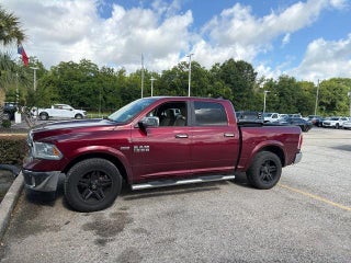 2017 RAM 1500 Laramie Crew Cab 4x2 5'7" Box