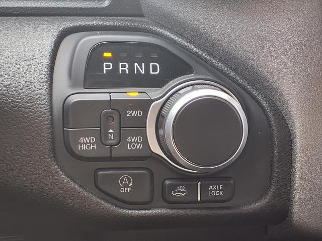 2025 RAM 1500 Warlock Crew Cab 4x4 5'7" Box