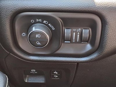 2025 RAM 1500 Laramie Crew Cab 4x4 5'7" Box