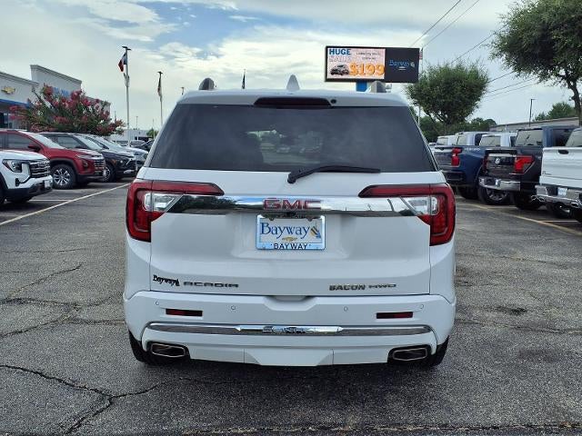 2023 GMC Acadia Denali