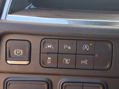 2025 Chevrolet Suburban LS