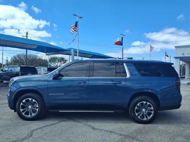 2025 Chevrolet Suburban LS