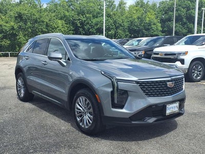 2025 Cadillac XT4 Premium Luxury