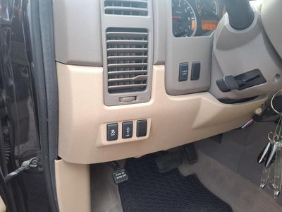 2014 Nissan Titan SV